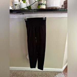 Old Navy Grey Leggings / Yoga Pants - Size S
